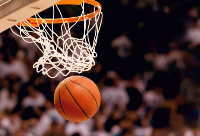 切入篮下 切入篮下