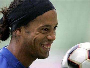 洲足球与欧 洲足球与欧