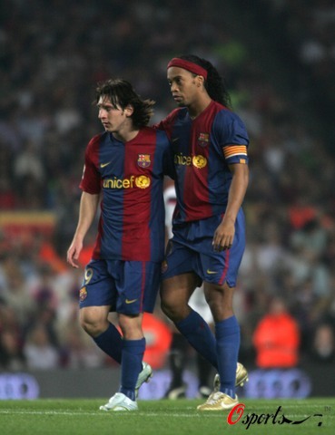 对类似风格 对类似风格