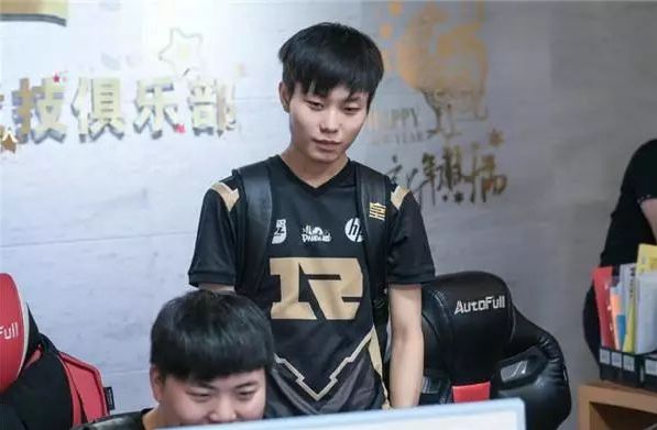 代体育产业 代体育产业