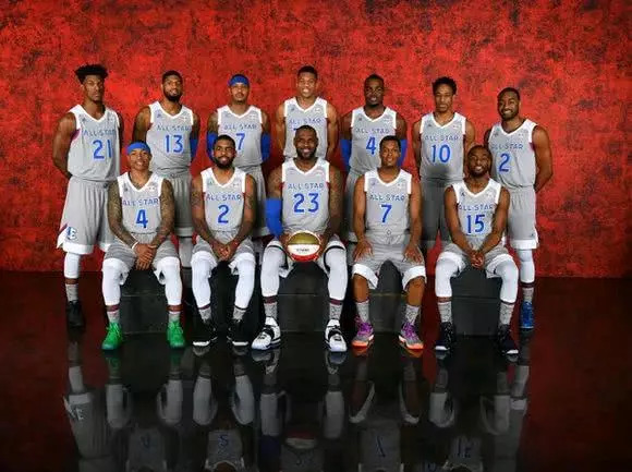 带伤出战 带伤出战